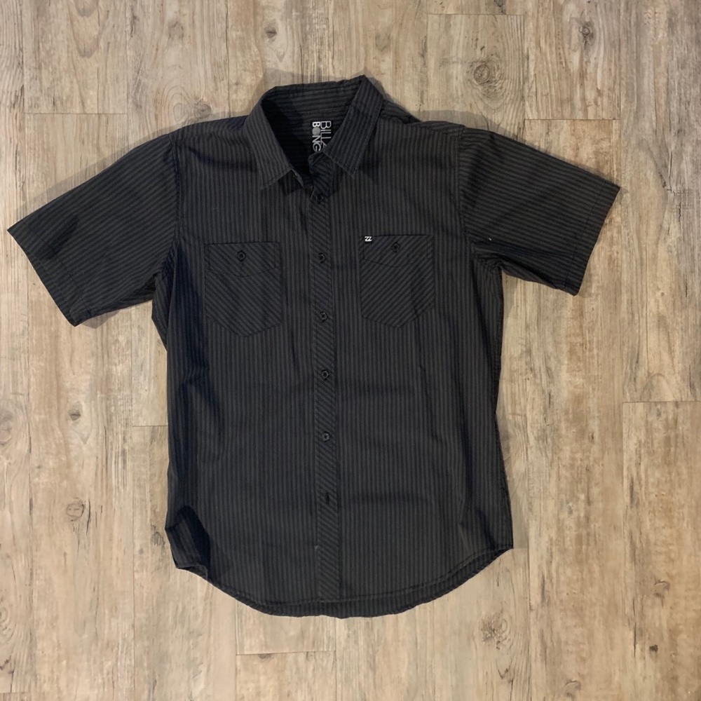 Billabong Button Down Shirt Size L
